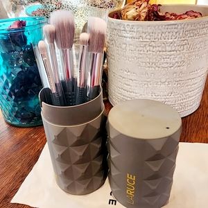Laruce Beauty Full-Sized, 5pc Eye and Face Travel Makeup Brush Set - BRAND NEW!